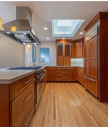 What are the most popular color flooring in 2022?